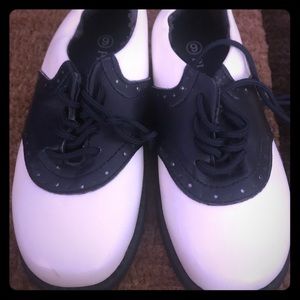 Children’s place Navy and White boys dress shoes